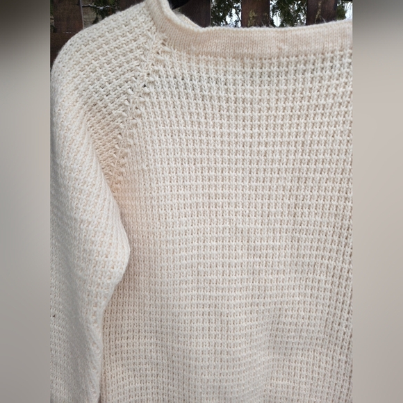 Vintage Knit Sweater - Picture 2 of 9